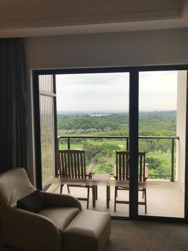Balcony/terrace, Yundeng Landscape Hotel in Fanlu Township Balcony/terrace, Yundeng Landscape Hotel in Fanlu Township