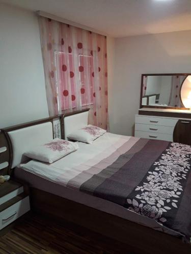 Vučeljić rooms (Vuceljic rooms) in اندريجيفيكا Vučeljić rooms (Vuceljic rooms) in اندريجيفيكا