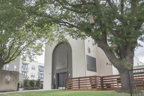 在meiguo.com看到的Chijmes Dallas的介绍图片