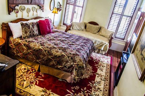 在meiguo.com看到的The Historic Nutt House Hotel的介绍图片