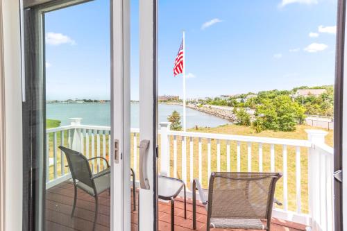 The Beacon Luxury Waterfront Inn in Hull (Massachusetts) The Beacon Luxury Waterfront Inn in Hull (Massachusetts)