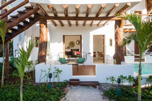 This photo about Villas HM Palapas del Mar shared on HyHotel.com