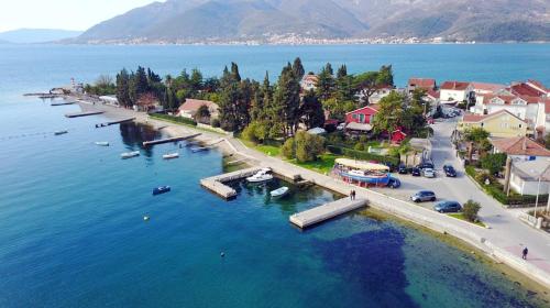 This photo about Apartments Lanterna shared on HyHotel.com