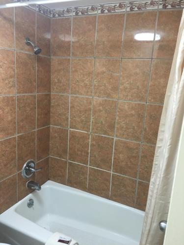 在meiguo.com看到的Chaparral Motel的介绍图片