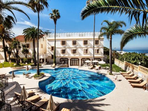 Swimming pool, Grand Hotel Villa de France in Tangier Swimming pool, Grand Hotel Villa de France in Tangier