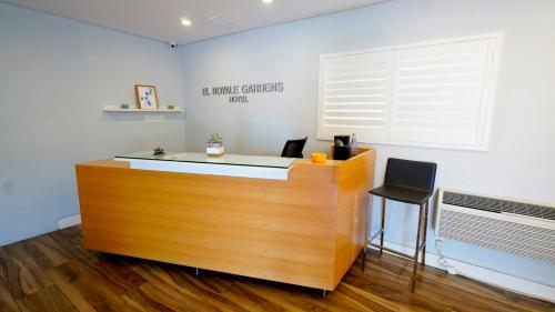 Lobby, El Royale Hotel - Near Universal Studios Hollywood near Universal Studios Hollywood Lobby, El Royale Hotel - Near Universal Studios Hollywood near Universal Studios Hollywood