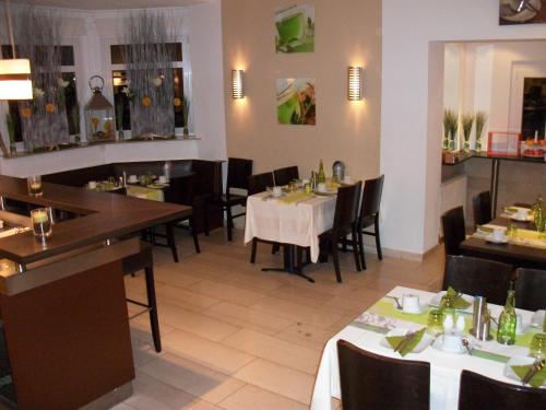 Étterem, Adam Hotel in Giesen Étterem, Adam Hotel in Giesen