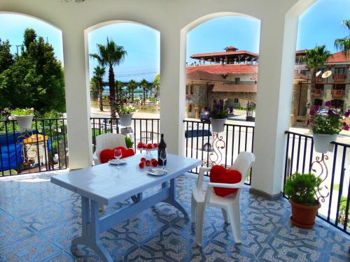 Hotel White House Anaklia in Anaklia Hotel White House Anaklia in Anaklia
