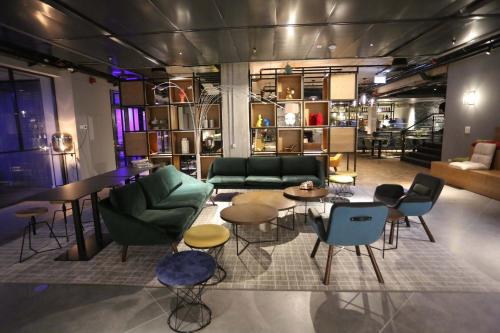 Link Hotel & Hub in Tel Aviv City Center Link Hotel & Hub in Tel Aviv City Center