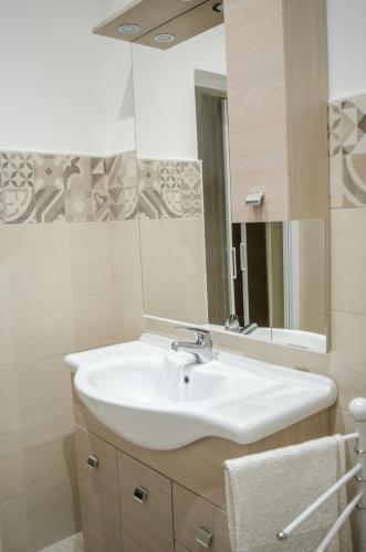 Bathroom, Le Stagioni in Massafra Bathroom, Le Stagioni in Massafra
