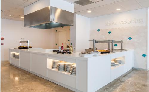 Restaurant, Blue Sea Aparthotel Gran Playa in Sant Llorenc des Cardassar Restaurant, Blue Sea Aparthotel Gran Playa in Sant Llorenc des Cardassar