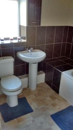 Derwent Street Apartment 1 - 3 Bed Self Catering Apartment - Self Contained - 1 Double & 2 Single Ro in Workington Derwent Street Apartment 1 - 3 Bed Self Catering Apartment - Self Contained - 1 Double & 2 Single Ro in Workington