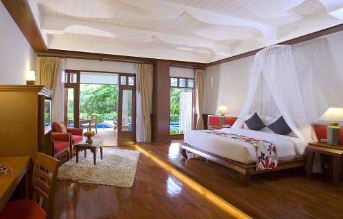 Balcony/terrace, Samui Buri Beach Resort in Mae Nam Balcony/terrace, Samui Buri Beach Resort in Mae Nam