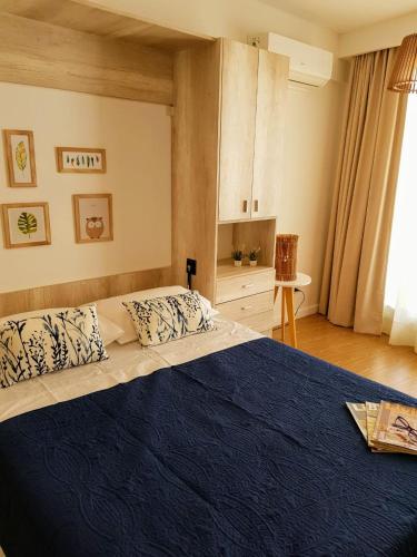 Billinghurst 1035 2 Pax