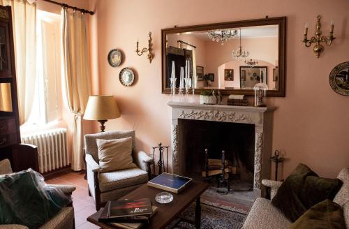 Shared lounge/TV area, Dimora Il Palazzetto in Cugnoli Shared lounge/TV area, Dimora Il Palazzetto in Cugnoli