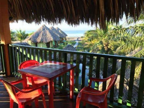 شرفة/ تراس, Eco-Hotel Playa Quilombo in Monterrico شرفة/ تراس, Eco-Hotel Playa Quilombo in Monterrico