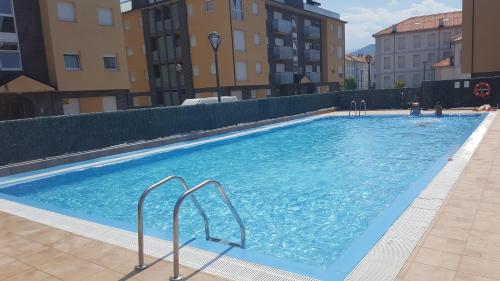 Bazen, APARTAMENTO F EN URBANIZACION con PISCINA CENTRO DE UNQUERA-VAL DE SAN VICENTE IDEAL PAREJAS in Unquera Bazen, APARTAMENTO F EN URBANIZACION con PISCINA CENTRO DE UNQUERA-VAL DE SAN VICENTE IDEAL PAREJAS in Unquera