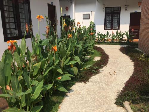 Hotel Thien Duong Xanh in Ap Binh Thi Hotel Thien Duong Xanh in Ap Binh Thi