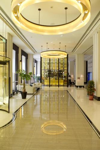 Lobby, Golden Tulip Bund New Asia in The Bund and North Bund Lobby, Golden Tulip Bund New Asia in The Bund and North Bund