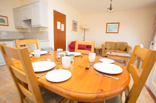 This photo about Kilkee Holiday Homes (1st Floor) shared on HyHotel.com