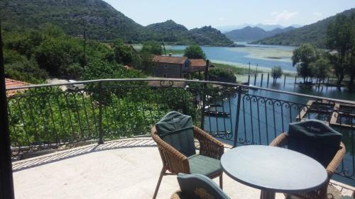 balcon/terasă, Skadar Lake - Karuč Apartments (Skadar Lake - Karuc Apartments) in Karuč balcon/terasă, Skadar Lake - Karuč Apartments (Skadar Lake - Karuc Apartments) in Karuč