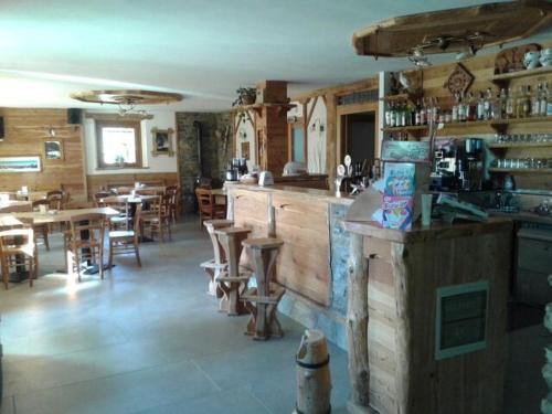 Albergo Passo Mortirolo in Monno Albergo Passo Mortirolo in Monno