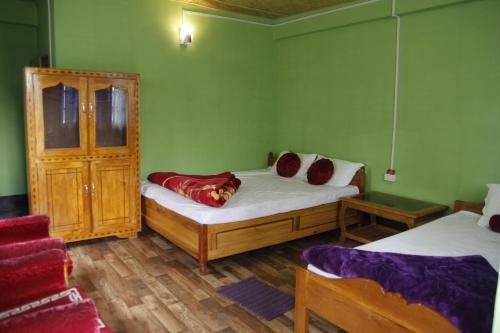 Vamoose Orchid Villa Homestay in Kaluk Vamoose Orchid Villa Homestay in Kaluk