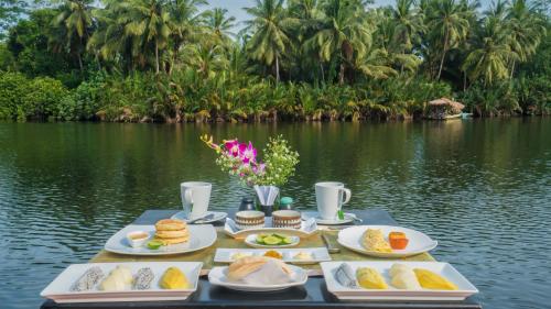 อาหารและเครื่องดื่ม, Canvas & Orchids Retreat in ตาไท อาหารและเครื่องดื่ม, Canvas & Orchids Retreat in ตาไท