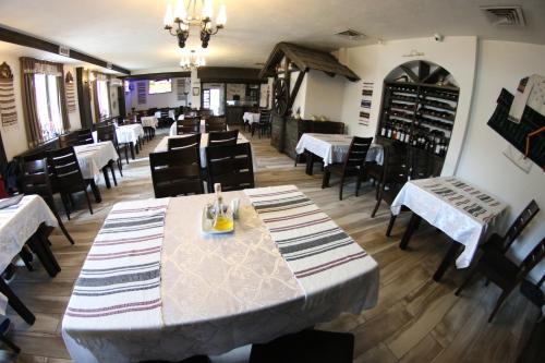 Restaurante, Casa Bucovineana in Suceava Restaurante, Casa Bucovineana in Suceava