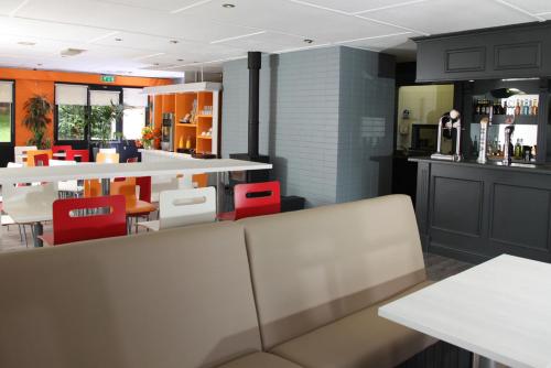 Restaurant, The Crossway Hotel, Part of AG Collection in Coventry Restaurant, The Crossway Hotel, Part of AG Collection in Coventry