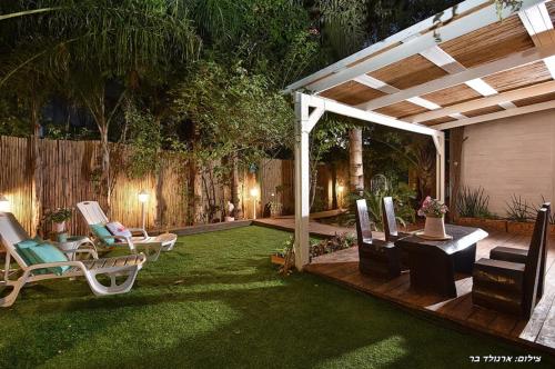 Kert, Zimergia in Livnim Kert, Zimergia in Livnim