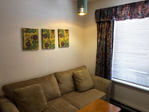 This photo about Chase Country Inn shared on HyHotel.com