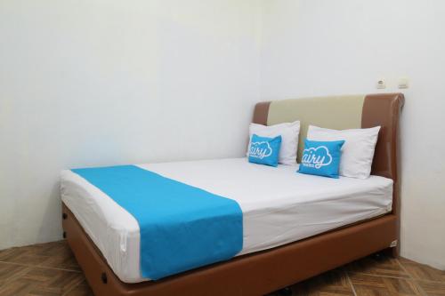 This photo about Airy Eco Palmerah Barat Sembilan 75 Jakarta shared on HyHotel.com