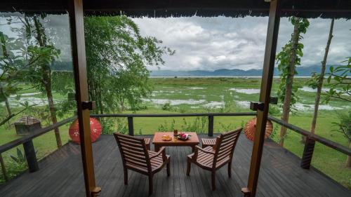 陽台/露台, 茵萊精品別墅度假村 (Villa Inle Boutique Resort) in 東茵萊湖 陽台/露台, 茵萊精品別墅度假村 (Villa Inle Boutique Resort) in 東茵萊湖