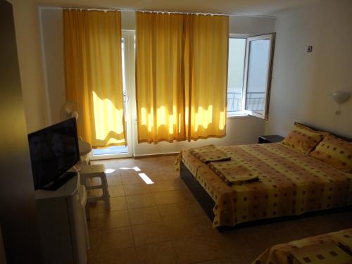 Guest House "Tania" in Akhtopol Guest House "Tania" in Akhtopol