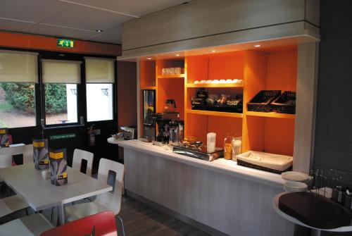 Restaurant, The Crossway Hotel, Part of AG Collection in Coventry Restaurant, The Crossway Hotel, Part of AG Collection in Coventry