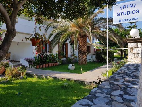 Hôtel Irini studios