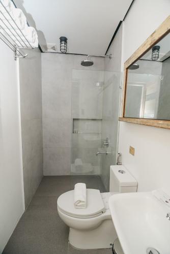 Badezimmer, The Bricks Hotel in Dumaguete Badezimmer, The Bricks Hotel in Dumaguete