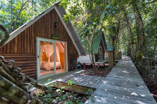 Entrée, Hotel Hacienda Tijax Jungle Logde in Rio Dulce Entrée, Hotel Hacienda Tijax Jungle Logde in Rio Dulce