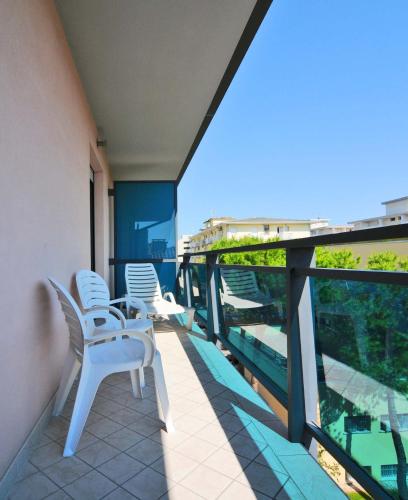 Balcony/terrace, Hotel Olimpia - Family Suite Aparthotel in Bibione Balcony/terrace, Hotel Olimpia - Family Suite Aparthotel in Bibione