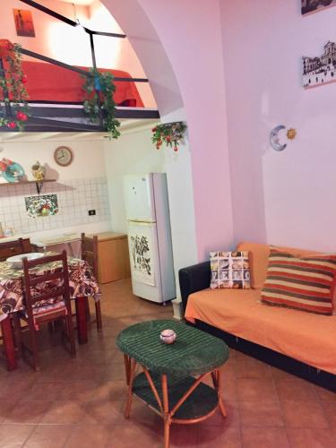 Lauretta House 
Lauretta House