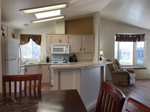 Facilities, Monte Vista Resort in Apache Junction Facilities, Monte Vista Resort in Apache Junction