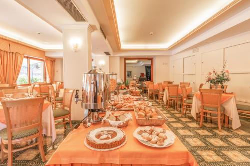 طعام و مشروبات, Hotel La Pergoletta in ماسا لوبرينس طعام و مشروبات, Hotel La Pergoletta in ماسا لوبرينس
