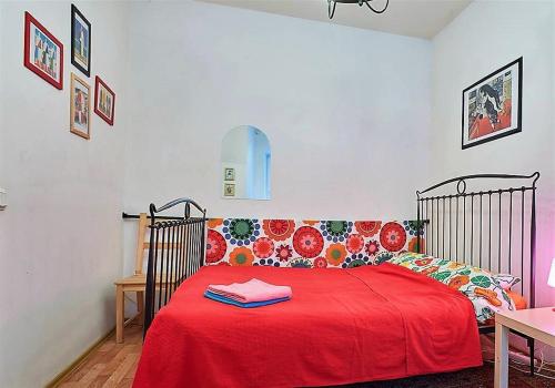 This photo about Kvartira Okolo Moskovskogo Vokzala shared on HyHotel.com