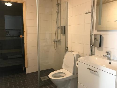 Bathroom, Antintorni Suite 17 in Pori Bathroom, Antintorni Suite 17 in Pori