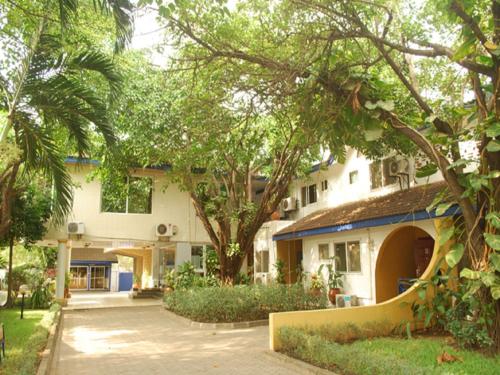 Buitenkant, Airside Hotel in Accra Buitenkant, Airside Hotel in Accra