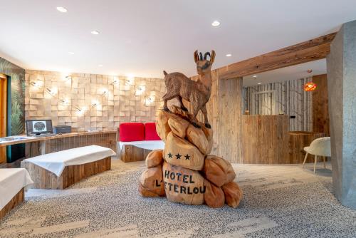 Business center, Hotel Eterlou in Meribel Business center, Hotel Eterlou in Meribel