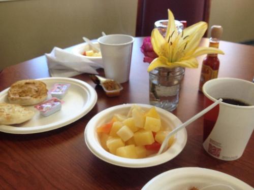 餐飲選擇, Red Arrow Inn & Suites, a Travelodge by Wyndham in 蒙特羅斯 (CO) 餐飲選擇, Red Arrow Inn & Suites, a Travelodge by Wyndham in 蒙特羅斯 (CO)