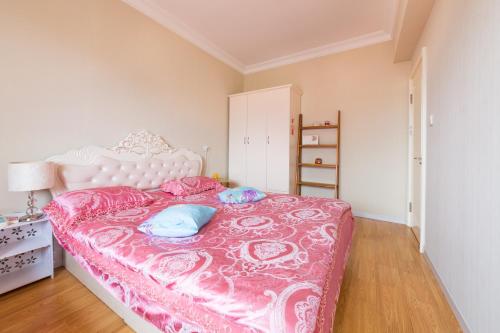 This photo about Dalian Aegean Sea Apartment shared on HyHotel.com