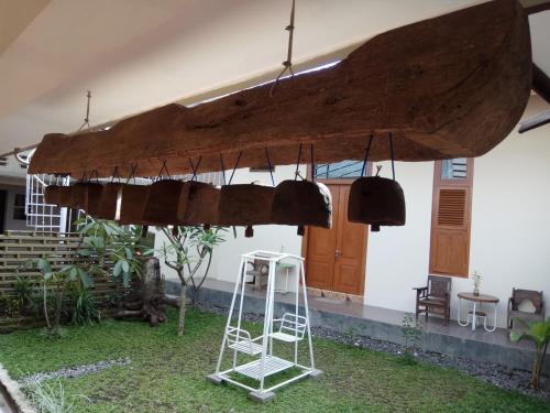 Doeloerkoe Homestay in ปาซาร์ กลีวอน Doeloerkoe Homestay in ปาซาร์ กลีวอน